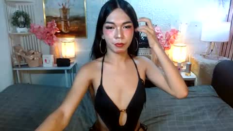 Snapshot of queennira chatting on 20, 7, 2026 queennira online show from 20, 7, 2026