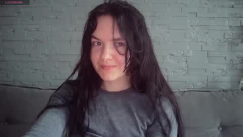 QueenOfModels online show from 2, 5, 2026