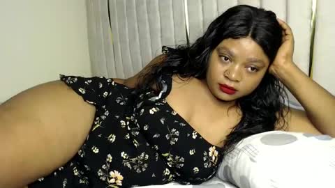 Snapshot of queenofsouls chatting on 25, 12, 2024 . online show from 25, 12, 2024