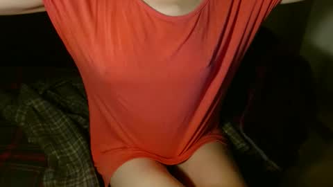 Snapshot of queenoftenderness chatting on 10, 2, 2025 queenoftenderness online show from 10, 2, 2025