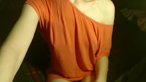 Snapshot of queenoftenderness chatting on 7, 3, 2025 queenoftenderness online show from 7, 3, 2025