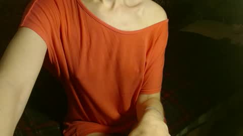 Snapshot of queenoftenderness chatting on 10, 3, 2025 queenoftenderness online show from 10, 3, 2025