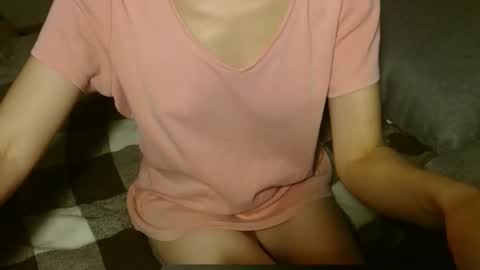 Snapshot of queenoftenderness chatting on 1, 12, 2025 queenoftenderness online show from 1, 12, 2025