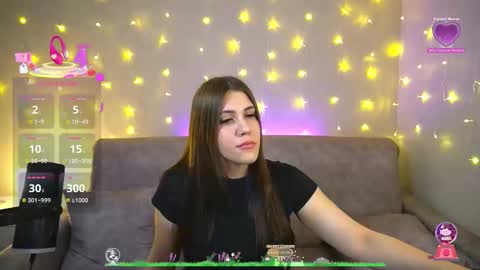 Snapshot of queenofvaleria chatting on 14, 12, 2025 queenofvaleria online show from 14, 12, 2025