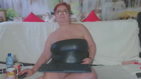 Snapshot of queenpammy chatting on 25, 1, 2025 QueenPammy online show from 25, 1, 2025
