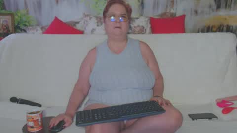 Snapshot of queenpammy chatting on 2, 2, 2025 QueenPammy online show from 2, 2, 2025