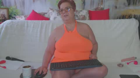 Snapshot of queenpammy chatting on 5, 2, 2025 QueenPammy online show from 5, 2, 2025