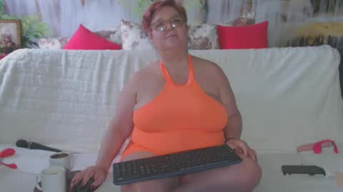 Snapshot of queenpammy chatting on 5, 2, 2025 QueenPammy online show from 5, 2, 2025