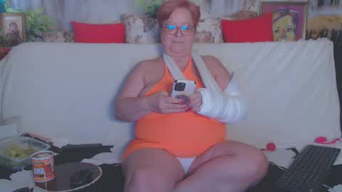 Snapshot of queenpammy chatting on 27, 2, 2025 QueenPammy online show from 27, 2, 2025