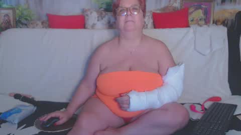 Snapshot of queenpammy chatting on 3, 3, 2025 QueenPammy online show from 3, 3, 2025
