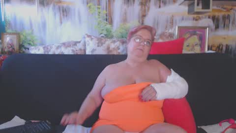 Snapshot of queenpammy chatting on 10, 3, 2025 QueenPammy online show from 10, 3, 2025