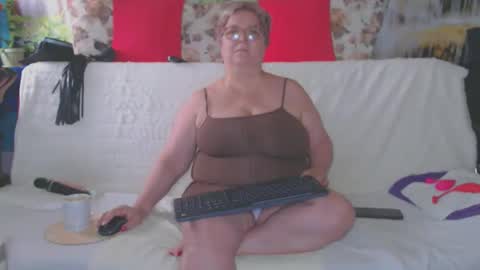 Snapshot of queenpammy chatting on 13, 9, 2025 QueenPammy online show from 13, 9, 2025