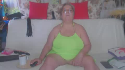 Snapshot of queenpammy chatting on 28, 9, 2025 QueenPammy online show from 28, 9, 2025
