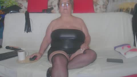 Snapshot of queenpammy chatting on 29, 9, 2025 QueenPammy online show from 29, 9, 2025