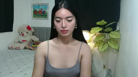 QueenPinay69 online show from 16, 10, 2025