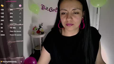 Snapshot of queenrose94 chatting on 27, 5, 2026 queenrose94 online show from 27, 5, 2026