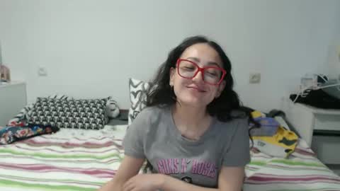 Snapshot of queensofiaqueen chatting on 8, 4, 2026 queensofiaqueen online show from 8, 4, 2026