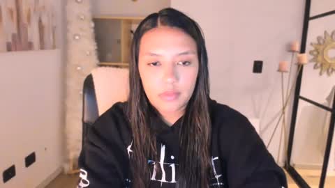 Val  -  online show from 14, 1, 2025