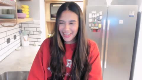 Val  -  online show from 2, 2, 2025