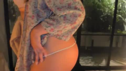 Snapshot of queenv66 chatting on 17, 1, 2026 Val - online show from 17, 1, 2026