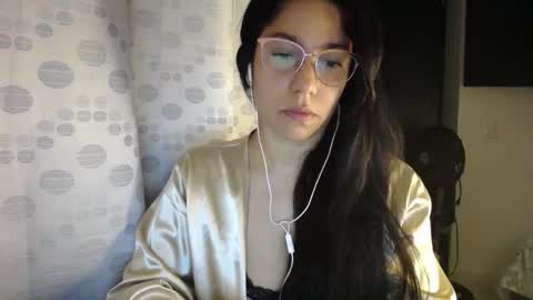 Snapshot of queenvictoria2023 chatting on 7, 5, 2026 Paola online show from 7, 5, 2026