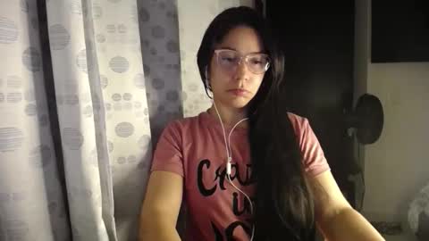 Snapshot of queenvictoria2023 chatting on 9, 5, 2026 Paola online show from 9, 5, 2026