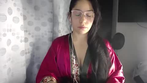 Snapshot of queenvictoria2023 chatting on 14, 5, 2026 Paola online show from 14, 5, 2026