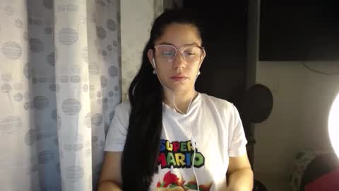 Snapshot of queenvictoria2023 chatting on 20, 5, 2026 Paola online show from 20, 5, 2026
