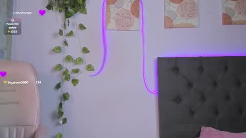 Snapshot of quiinn__bx chatting on 20, 2, 2026 online show from 20, 2, 2026