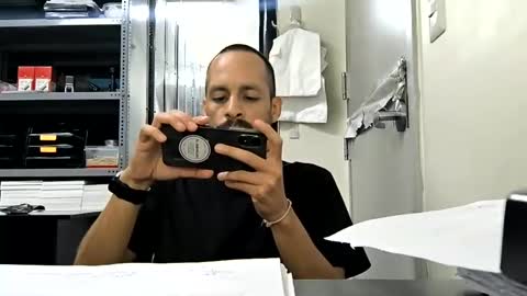 Snapshot of quik32 chatting on 11, 3, 2025 quik32 online show from 11, 3, 2025