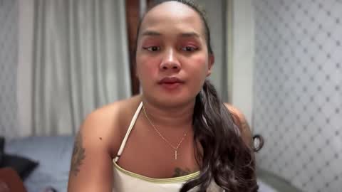 Snapshot of quinn_debzy chatting on 13, 10, 2025 Debzy online show from 13, 10, 2025