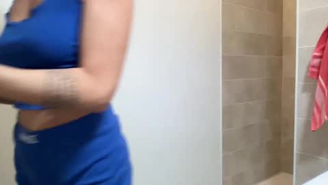 Snapshot of quinnyelena chatting on 7, 2, 2025 Quinnyelena online show from 7, 2, 2025