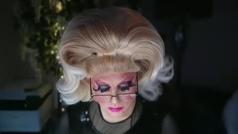 ViVaLuvLicious online show from 5, 12, 2025