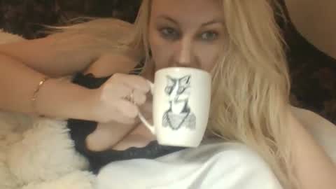Snapshot of qwertyuio71919 chatting on 3, 5, 2026 qwertyui online show from 3, 5, 2026