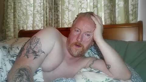 Snapshot of r_o_h_a_n chatting on 7, 10, 2025 r_o_h_a_n online show from 7, 10, 2025