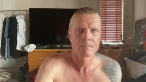 rabbit_eyes69 online show from 17, 4, 2026