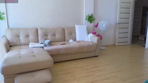 Snapshot of rabbits_couple chatting on 11, 9, 2025 Jess John online show from 11, 9, 2025