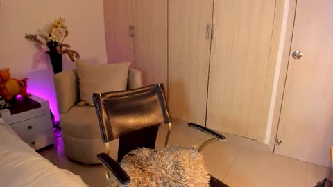 Snapshot of rachaeldeckard chatting on 10, 10, 2025 natalia - online show from 10, 10, 2025