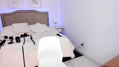 RACHEL ES online show from 20, 2, 2026