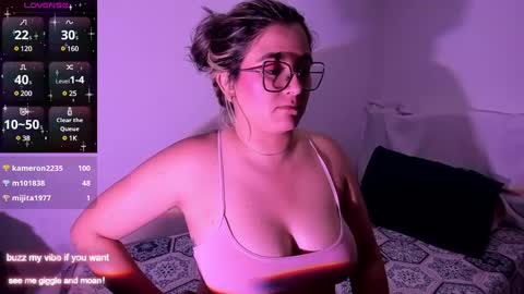 Rachel Foss online show from 22, 1, 2025