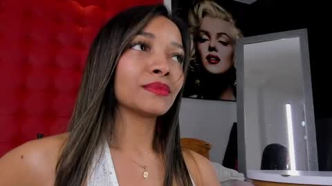 Snapshot of rachel_roman chatting on 10, 4, 2026 DALIANA online show from 10, 4, 2026