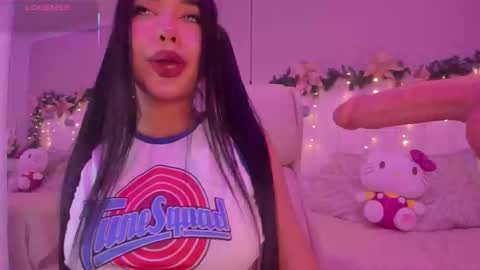 Snapshot of rachel_ross07 chatting on 15, 12, 2025 Mariana online show from 15, 12, 2025