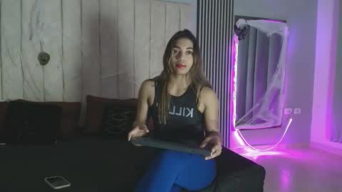 Snapshot of rachell_owen chatting on 9, 10, 2025 rachell_owen online show from 9, 10, 2025