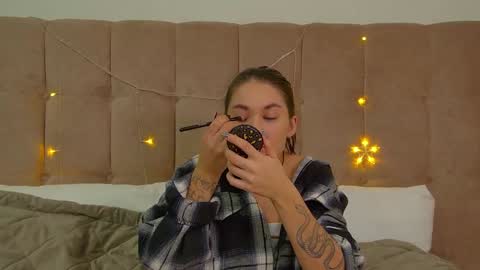 Snapshot of rachellsimpson chatting on 19, 12, 2024 RachellSimpson online show from 19, 12, 2024