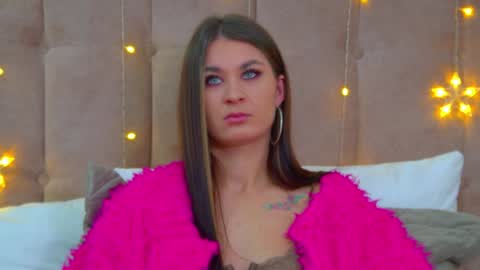 Snapshot of rachellsimpson chatting on 26, 12, 2024 RachellSimpson online show from 26, 12, 2024