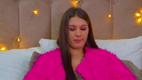 Snapshot of rachellsimpson chatting on 27, 12, 2024 RachellSimpson online show from 27, 12, 2024