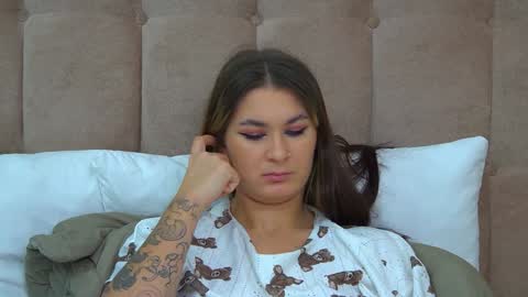 Snapshot of rachellsimpson chatting on 17, 1, 2025 RachellSimpson online show from 17, 1, 2025