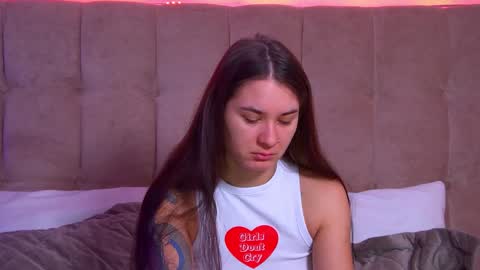 Snapshot of rachellsimpson chatting on 22, 1, 2025 RachellSimpson online show from 22, 1, 2025