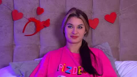 Snapshot of rachellsimpson chatting on 18, 2, 2025 RachellSimpson online show from 18, 2, 2025