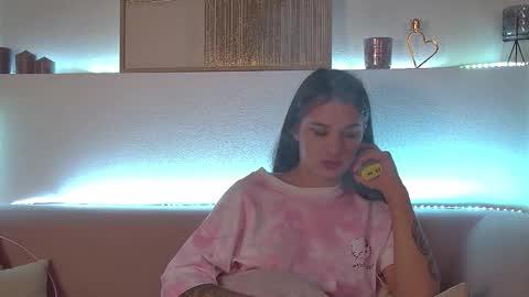 Snapshot of rachellsimpson chatting on 24, 2, 2025 RachellSimpson online show from 24, 2, 2025